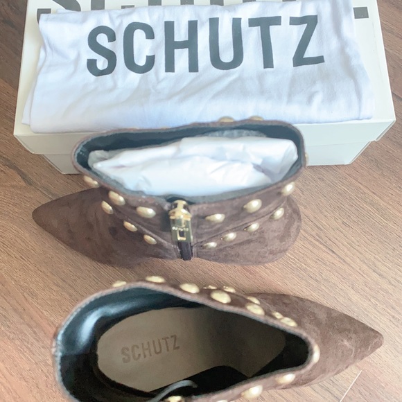 Beautiful boots - Picture 9 of 10